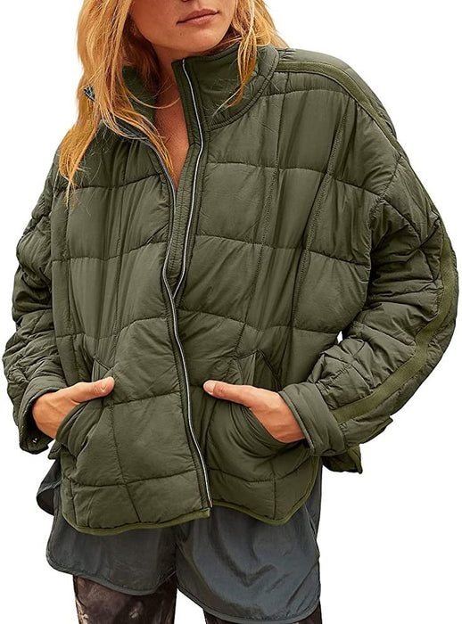 Aiopr Women's Oversized Lightweight Down Coat Long Sleeve Zip Packable Short Puffer Jackets